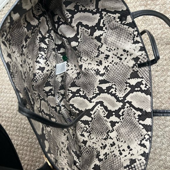 Desigual Black and Gray Wallet with Chevron Design - Picture 6 of 6